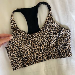 Outdoor voices doing things sports bra